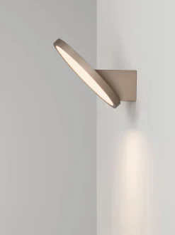 Applique a LED con luce regolabile Vea