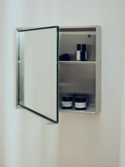 Armadietto a specchio da bagno in acciaio inox Taper