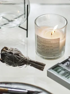 Candela profumata Lovelock (fiore di tiglio)