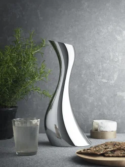 Caraffa in acciaio inox in forma organica Cobra 1,2 l
