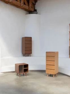 Cassettiera in legno di frassino Rise