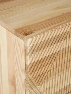 Cassettiera in legno di frassino Louis