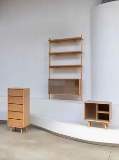 Cassettiera in legno di frassino Rise