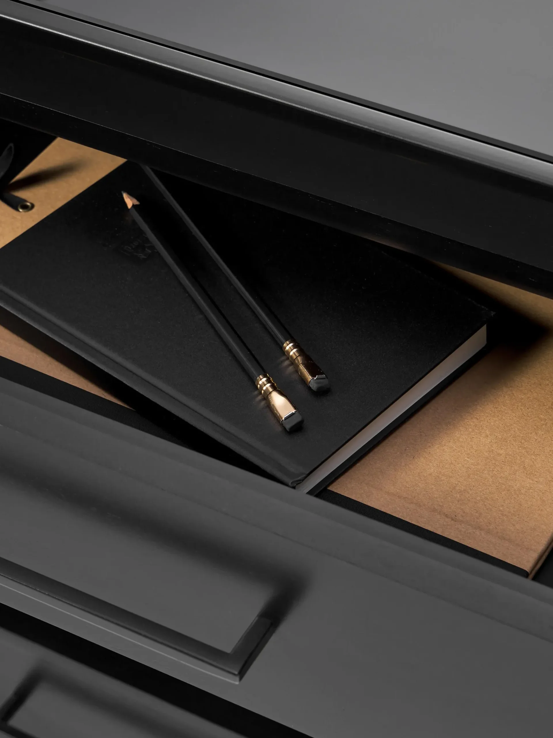 Cassettiera in legno di mango Lyle