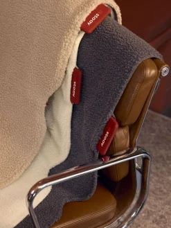 Cuscino sedia in teddy riscaldante Big Hug