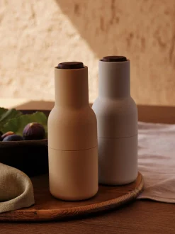 Kit sale e pepe con tappo in legno di noce Bottle Grinder 2 pz
