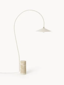 Lampada ad arco con base in travertino Cora