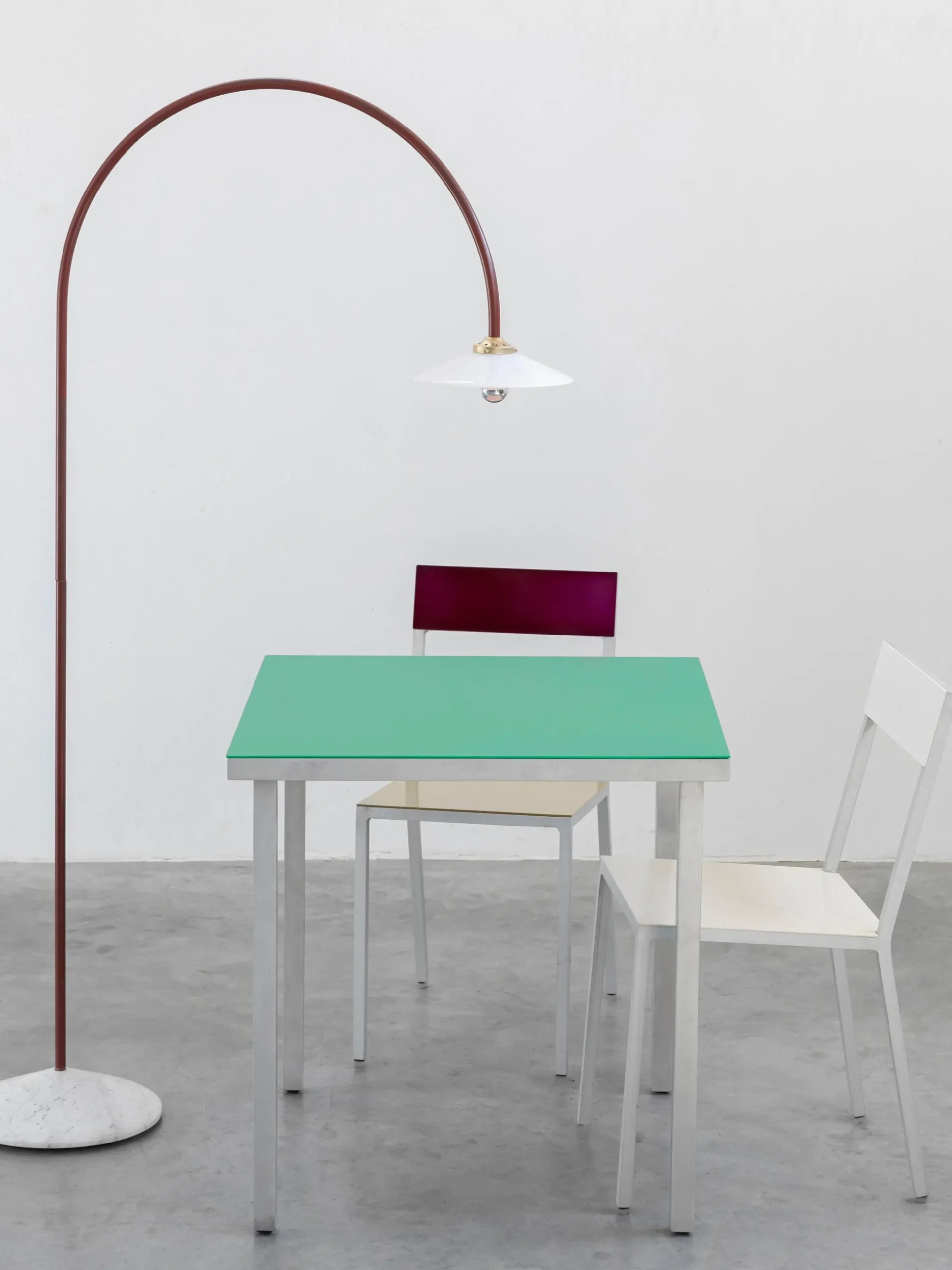 Lampada ad arco fatta a mano con base in marmo Moou