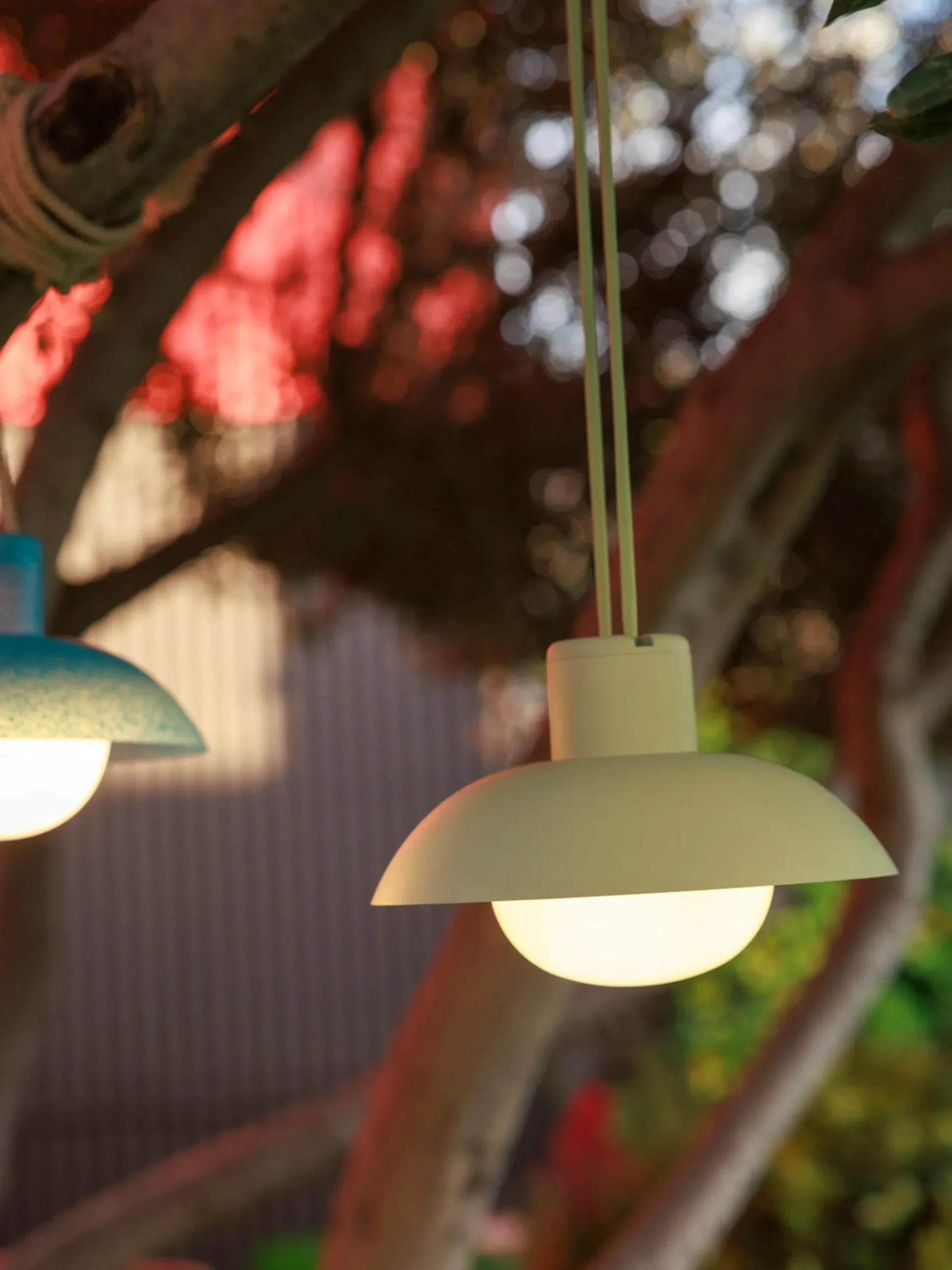 Lampada a sospensione da esterno a LED con luce regolabile Syros