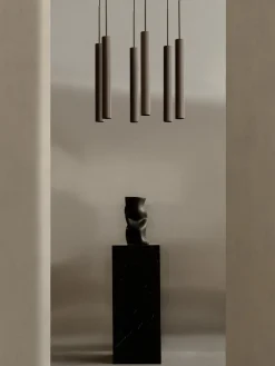 Lampada a sospensionepiccola con superficie rigata Tubulaire, alt. 48 cm
