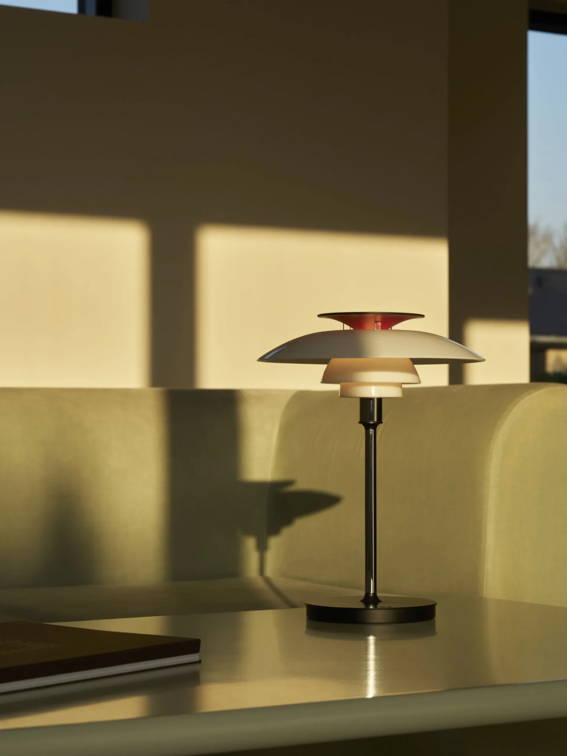 Lampada da tavolo piccola portatile a LED con luce regolabile PH 80