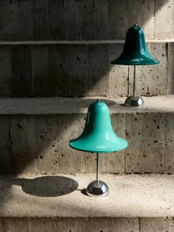 Lampada da tavolo piccola portatile a LED con luce regolabile Pantop, Design Verner Panton