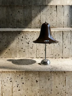 Lampada da tavolo piccola portatile a LED con luce regolabile Pantop, Design Verner Panton
