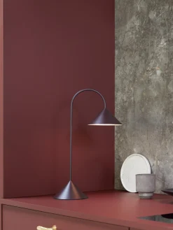 Lampada da tavolo portatile da esterno a LED con luce regolabile Grasp