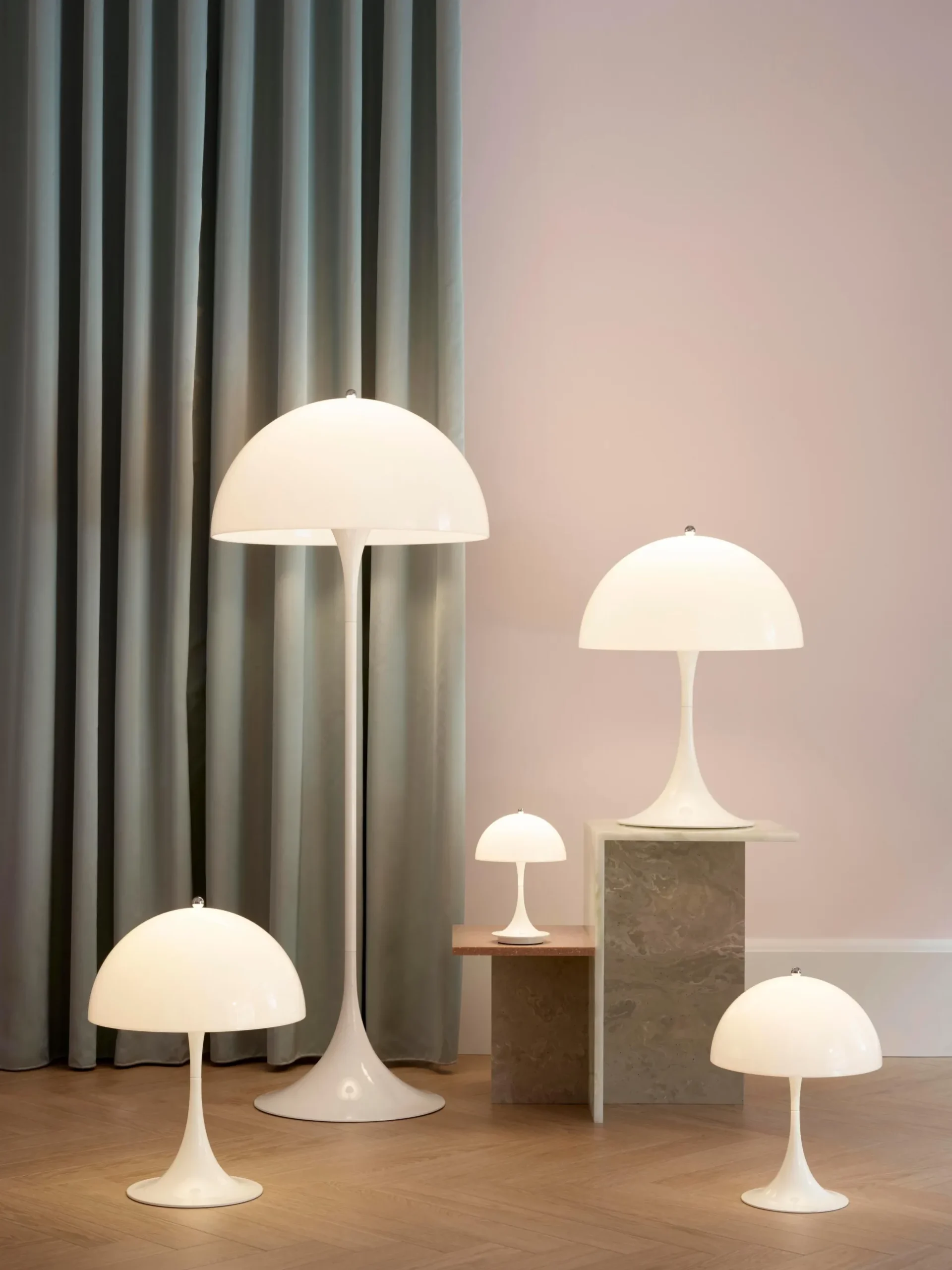 Lampada da terra piccola Panthella, design Verner Panton