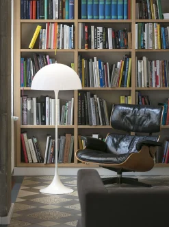 Lampada da terra piccola Panthella, design Verner Panton