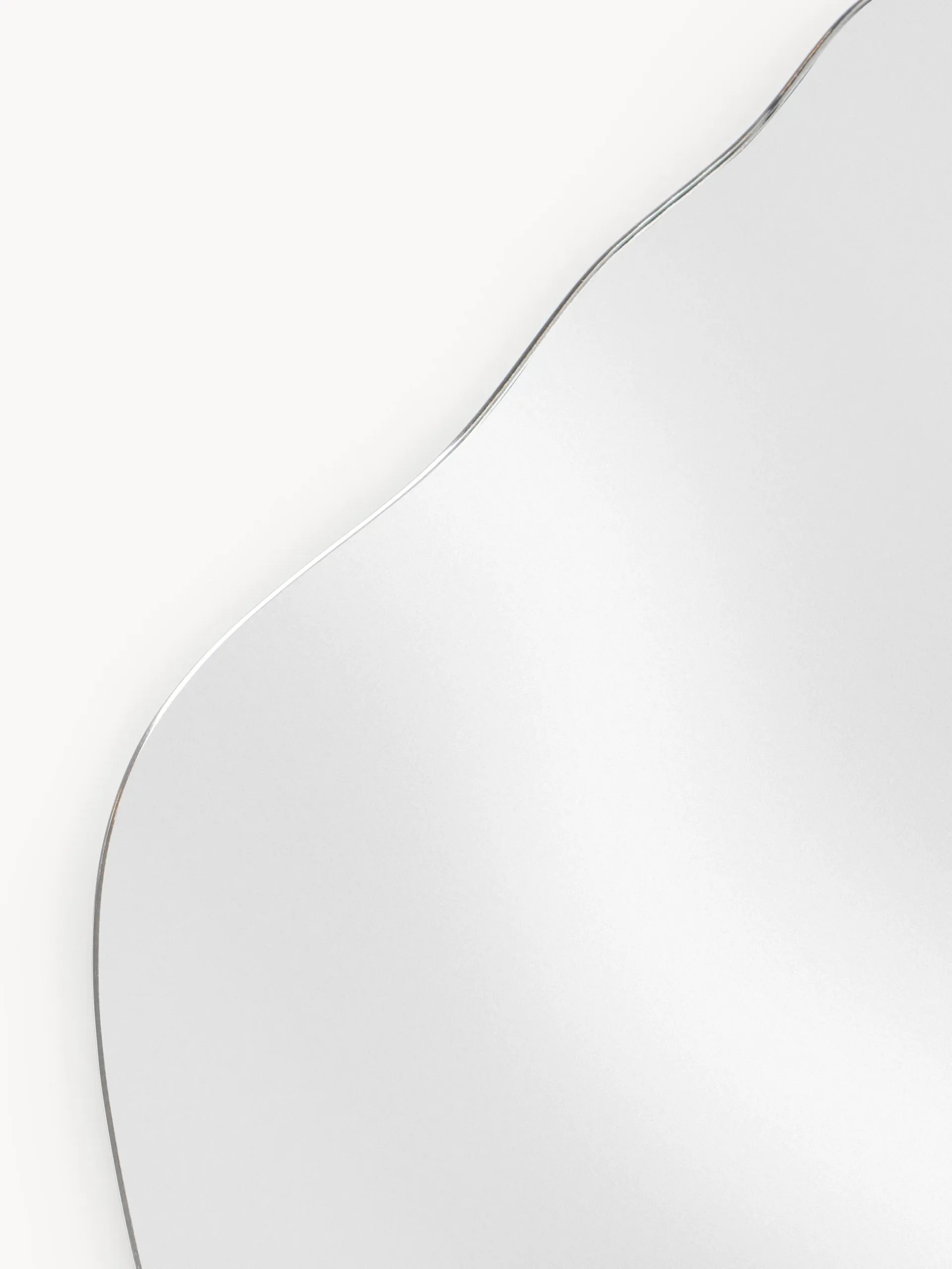 Set di 3 specchi da parete dalla forma organica senza cornice Lia