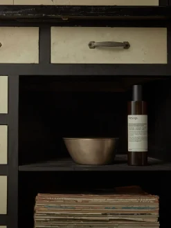 Spray per ambienti Istros (vibrante, floreale, affumicato)