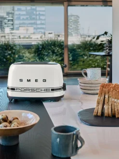 Tostapane compatto Porsche x Smeg