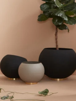 Vaso per fiori grande in metallo Globe