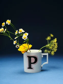 Westwing x MEISSEN, Tazza fatta a mano con motivo decorativo Initials
